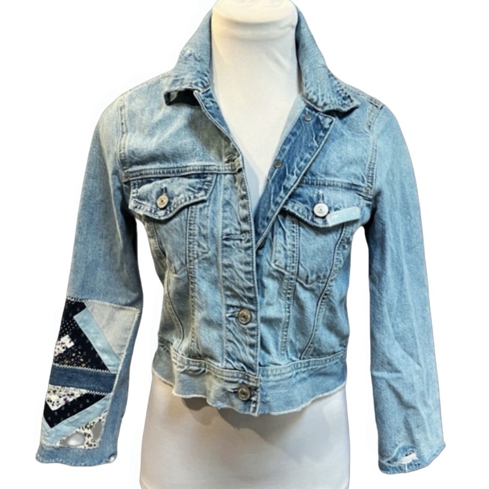 Abercrombie and Fitch Patchwork denim jacket cropped trucker jean jacket size M